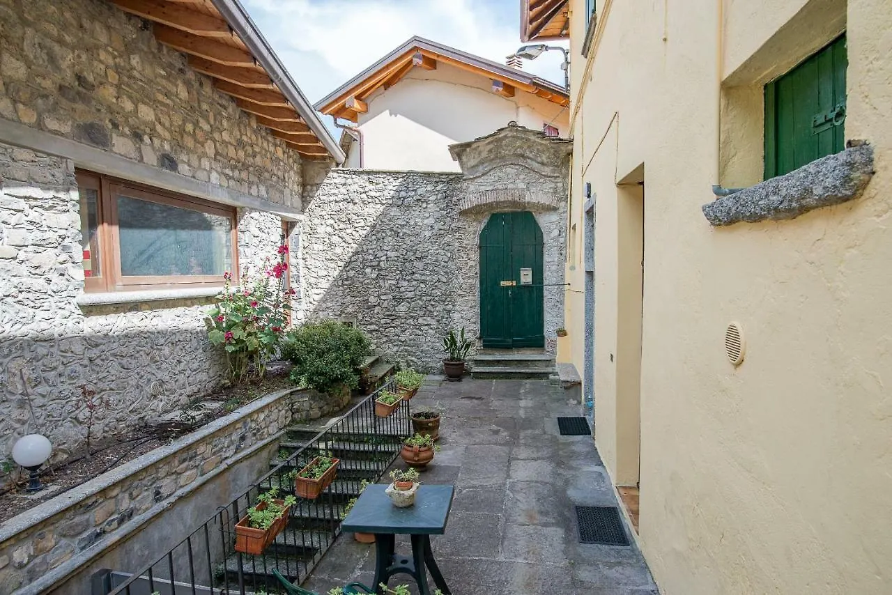 La Casa Di Celeste Ossuccio 0*,